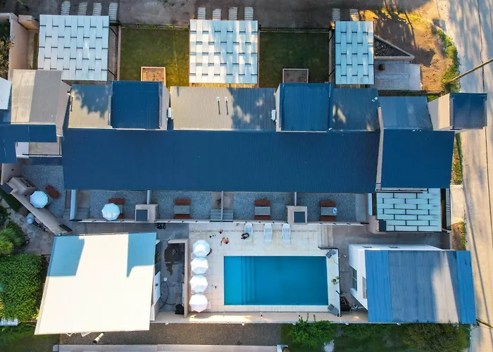 Wingfield Cabanas Resort
