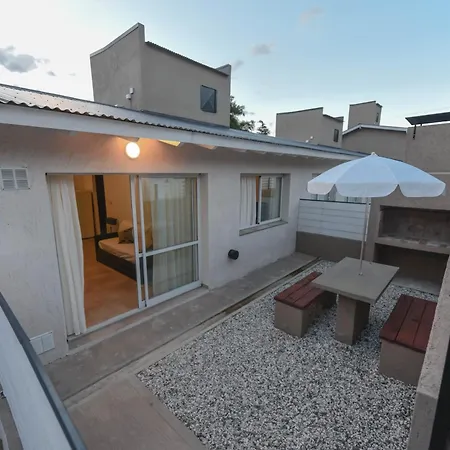 Wingfield Cabanas Resort La Falda Exterior photo